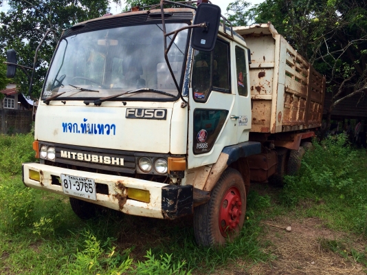 ขายด่วน รถสิบล้อสองเพลาดั้มพ์  mitsu  fn527ma  พร้อมใช้งาน  เอกสารพร้อม