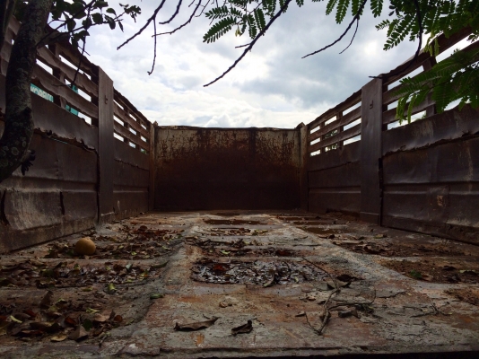 ขายด่วน รถสิบล้อสองเพลาดั้มพ์  mitsu  fn527ma  พร้อมใช้งาน  เอกสารพร้อม