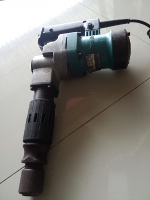 ขายเครื่องสกัดคอนกรีต MAKITA