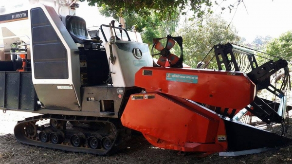 ขายครับ  ราคาเดียวเลยครับ เอาไปใช้เลย  235,000 DC 60  ปี 52