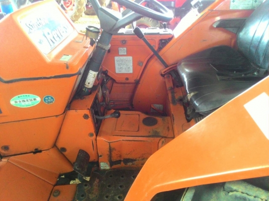 ขายรถไถ KUBOTA L1-R26 ขนาด26แรง 2 เพลา ราคา 85,000 สนใจสอบถามได้ 0818618678 อ.แกลง จ.ระยอง id line=0818618678    id line=carbonthai  https://www.facebook.com/pages/Tractors-Rayong/307154532717928?sk=photos_stream&amp;tab=photos_albums