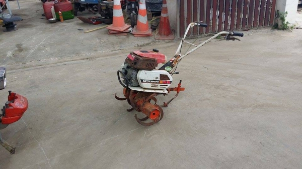 นำเข้าจากญี่ปุ่น รถพรวนดินเดินตาม MITSUBISHI รุ่น M270 ขนาด 2.5 แรง เก่าญี่ปุ่น  พร้อมชุดพรวนดิน สภาพดี