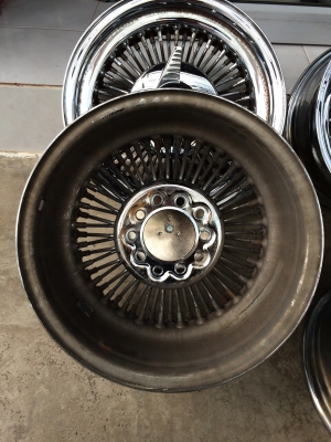 ขายล้อซี่ลวด USA 15x7 5/114.3-120.65 แนวๆประมูลจากญี่ปุ่น ขายล้อซี่ลวด USA 15x7 5/114.3-120.65 แนวๆประมูลจากญี่ปุ่น