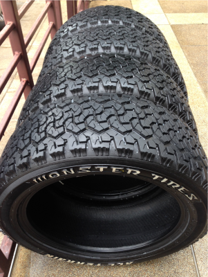 ยาง All Monster tires 265 50 20 ปี15 น้องป้ายแดง ไม่มีปะ ดอกเยอะ ใช้กันยาว
