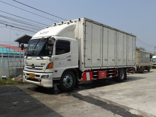 ขาย HINO FG 500 ปี 2556 ตู้แห้ง 10 บาน ยาว 7.50 ม. สภาพสวยเหมือนใหม่ ยางดี เครื่องแห้ง ภายในสะอาด พร