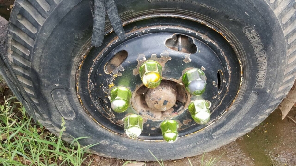 ขาย 6 ล้อ TOYOTA BU91 หัวใหญ่ 3 ใบปัด ปี 38 เครื่อง 14B 115 แรงม้า เกียร์สั้น คัสซีสวยตลอดเส้น หัวเก๋งยกได้ ทะเบียนพร้อมโอน ราคาต่อรองได้ครับ ขาย 6 ล้อ TOYOTA BU91 หัวใหญ่ 3 ใบปัด ปี 38 เครื่อง 14B 115 แรงม้า เกียร์สั้น คัสซีสวยตลอดเส้น หัวเก๋งยกได้ ทะเบียนพร้อมโอน ราคาต่อรองได้ครับ