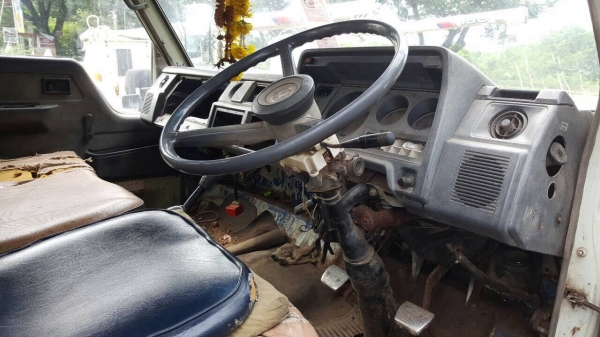 ขาย 6 ล้อ TOYOTA BU91 หัวใหญ่ 3 ใบปัด ปี 38 เครื่อง 14B 115 แรงม้า เกียร์สั้น คัสซีสวยตลอดเส้น หัวเก๋งยกได้ ทะเบียนพร้อมโอน ราคาต่อรองได้ครับ ขาย 6 ล้อ TOYOTA BU91 หัวใหญ่ 3 ใบปัด ปี 38 เครื่อง 14B 115 แรงม้า เกียร์สั้น คัสซีสวยตลอดเส้น หัวเก๋งยกได้ ทะเบียนพร้อมโอน ราคาต่อรองได้ครับ