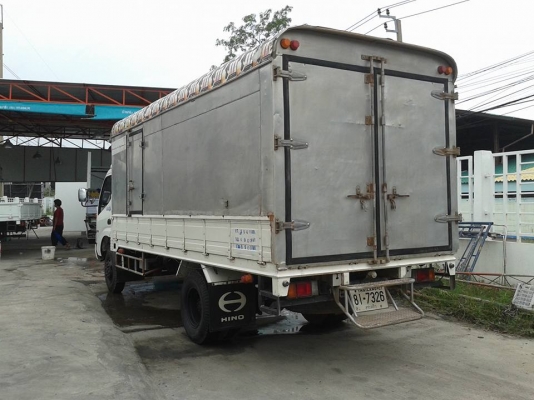 ขาย HINO DUTRO 300 ปี 2551 ตู้แห้ง 3 บาน ยาว 5 ม. ยาง 7.50 เครื่องคอมมอนเรล เทอร์โบ 136 แรง สภาพสวย วิ่งน้อย ยางดี ราคา 688,800 บาท สนใจสอบถามเพิ่มเติมได้ที่ 081-4825911 คุณพิมพ์ใจ 085-0097969 คุณรุ่ง