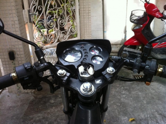 ขออนุญาติขาย Honda Sonic 125 รุ่น TOP  สตาร์ทมือ ล้อแม็ก ฟรีค่าโอน