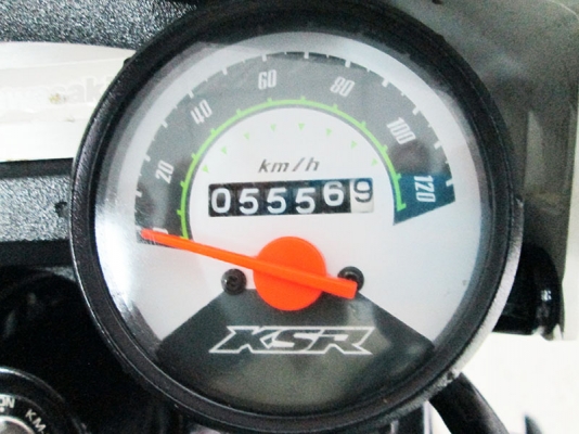 ขาย KSR PRO ตัว TOP สตาร์ทมือ ปลายปี 2014 ไมล์แท้ 5556 กม สภาพสวยเดิมๆ เครื่องแน่ๆ สีเขียว ดำ ราคา 42900 บาท