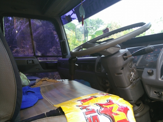 ขาย hino ดั้ม 2 เพลา เกียร์อีตัน พร้อมใช้งาน