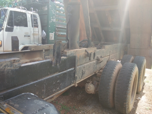 ขาย hino ดั้ม 2 เพลา เกียร์อีตัน พร้อมใช้งาน