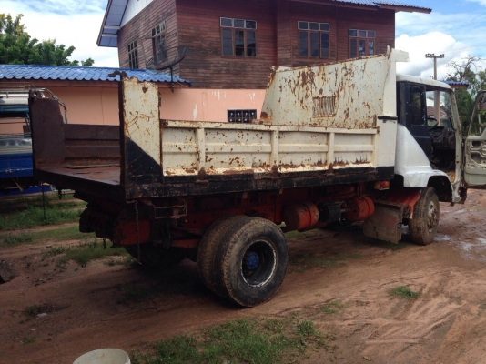 ขายรถหกล้อดั้ม HINO   255000  บาท