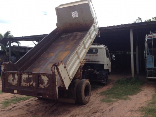 ขายรถหกล้อดั้ม HINO   255000  บาท