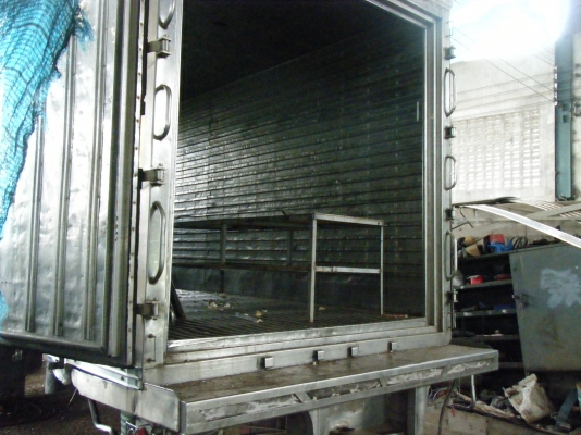 ขายตู้เย็น10ล้อ ยาว 7.50 เมตร (รอรูปพรุ่งนี้ครับ) 280,000บาท ติดต่อ0892095791