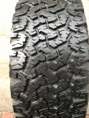 ขายยาง  BF  265 x 70 x 17  ปี 13