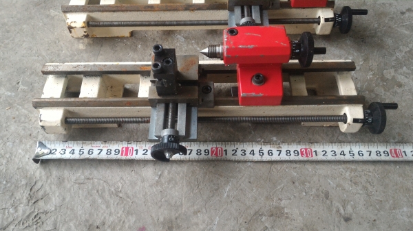 ชุดแท่นกลึ่งขนาดเล็ก  ความยาว 35 ซม. มีชุดป้อมมีดและยันศูนย์ ใช้งานได้เลยแค่หามอเตอร์มาขับ ตามภาพ