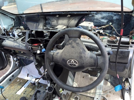 ขายอะไหล่ New vios หลายรายการสภาพดีราคาถูก