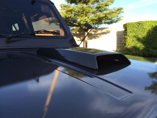 ขายคารีเบี้ยน ทำjimny. ทำเนียนยกมาใส่ทั้งคัน เครื่อง 1300cc คาบู เดิม วิ่งดี ไม่มีปัญหาความร้อน ทะเบียนชุดโอนครบ ภาษีไม่ขาดต่อ หลังคาผ้าใบsmittybilt เบิกใหม่ น่าจะสองหมื่นนิดครับตอนนี้ เบาะ recaro หัวตาข่าย หุ้มใหม่ พวงมาลัยmomo แท้ พร้อมคอตรงรุ่น