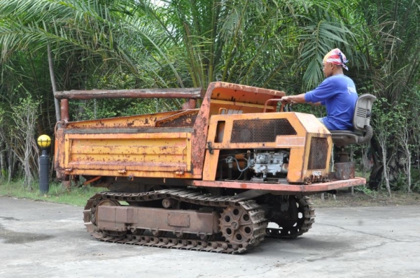 (ลดกระหน่ำ)ขายรถบรรทุกดั้มเปอร์ ตีนตะขาบแทรคเหล็ก kubota สวยเดิมจากญี่ปุ่นยังไม่เคยใช้ในไทย 85,000เท่านั้น!!