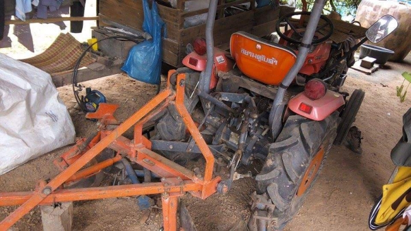 KUBOTA KRT 140 ผาน3 เครื่องยันม่า 800ชั่วโมง ใบดันไม่มีนะครับ KUBOTA KRT 140 ผาน3 เครื่องยันม่า 800ชั่วโมง ใบดันไม่มีนะครับ