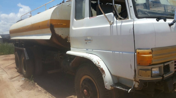 ขายด่วนครับ รถน้ำ HINO F18 ขายถูกครับ