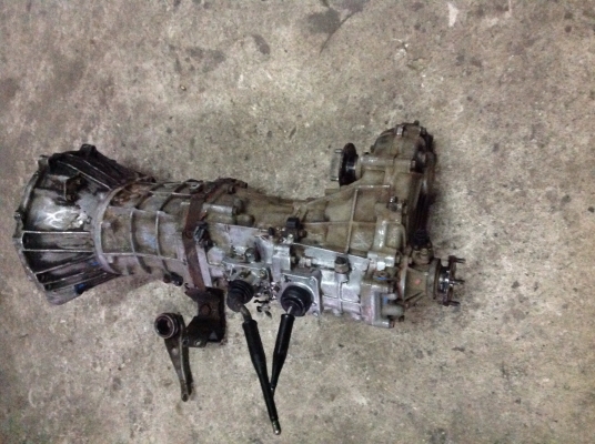 ขายเกียร์โตโยต้า4x4ปอปลาเสื้อใหญ่