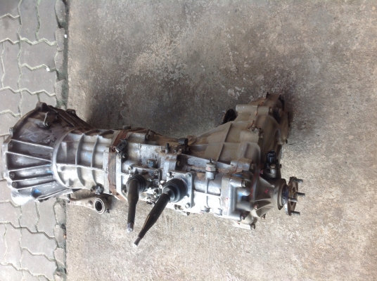 ขายเกียร์โตโยต้า4x4ปอปลาเสื้อใหญ่