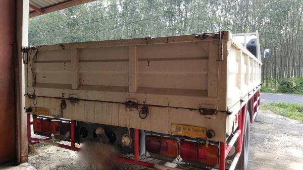 รถฮีโน่ 6 ล้อ FG1J  220 แรงม้า. ปี 49.  ( * รถวิ่ง 12x,xxx กว่า กม. )    สนใจติดต่อ  081 - 6079515