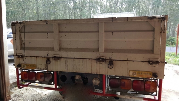 รถฮีโน่ 6 ล้อ FG1J  220 แรงม้า. ปี 49.  ( * รถวิ่ง 12x,xxx กว่า กม. )    สนใจติดต่อ  081 - 6079515