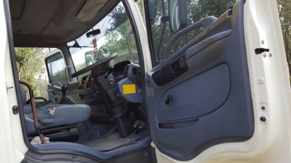 รถฮีโน่ 6 ล้อ FG1J  220 แรงม้า. ปี 49.  ( * รถวิ่ง 12x,xxx กว่า กม. )    สนใจติดต่อ  081 - 6079515