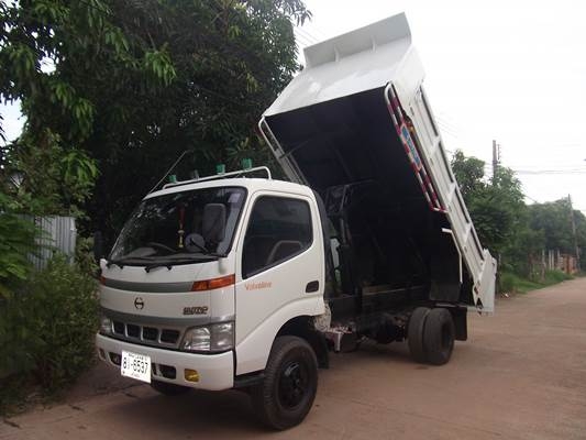 ฝากขายรถฮี่โน่ดูโท่ 6 ล้อดั้ม สภาพพร้อมใช้ ขอขอบคุณผู้ซื้อ และ TRUCK 2 HAND ครับ
