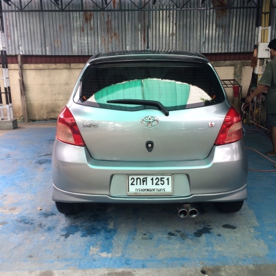 toyota yaris 1.5  ถูกมาก