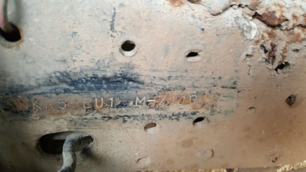 รถอีซูซุ 4 ล้อ NKR 88 แรงม้า. ปี 35.  สนใจติดต่อ  081 - 6079515