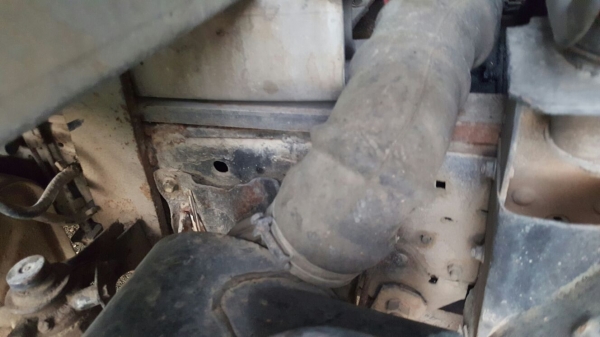 รถอีซูซุ 4 ล้อ NKR 88 แรงม้า. ปี 35.  สนใจติดต่อ  081 - 6079515