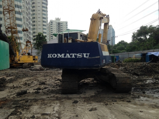 ขายรถแบ็คโฮ KOMATSU PC200-5 ขายรถแบ็คโฮ KOMATSU PC200-5