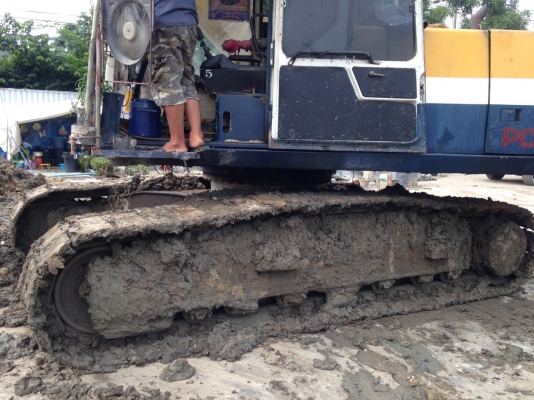 ขายรถแบ็คโฮ KOMATSU PC200-5 ขายรถแบ็คโฮ KOMATSU PC200-5