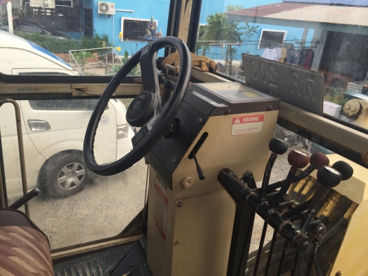 รถเกรด KOMATSU GD625A..เล่มทะเบียน..รถสวยพร้อมใช้..ขาย 1.45ล้านเอง...