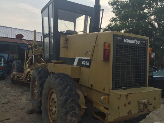 รถเกรด KOMATSU GD625A..เล่มทะเบียน..รถสวยพร้อมใช้..ขาย 1.45ล้านเอง...