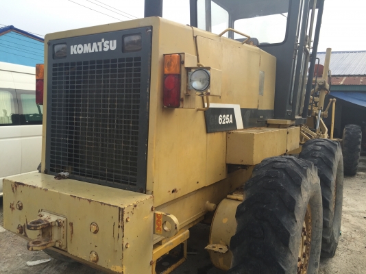 รถเกรด KOMATSU GD625A..เล่มทะเบียน..รถสวยพร้อมใช้..ขาย 1.45ล้านเอง...