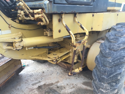 รถเกรด KOMATSU GD625A..เล่มทะเบียน..รถสวยพร้อมใช้..ขาย 1.45ล้านเอง...