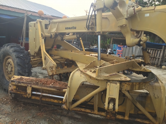 รถเกรด KOMATSU GD625A..เล่มทะเบียน..รถสวยพร้อมใช้..ขาย 1.45ล้านเอง...