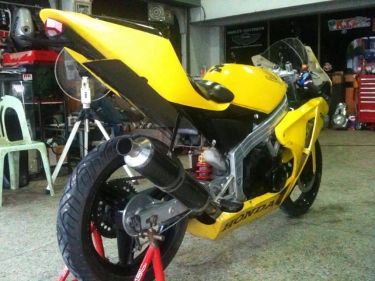 ขายcbr 250 rr อินวอย ปี 86 36000.- ขายcbr 250 rr อินวอย ปี 86 36000.-