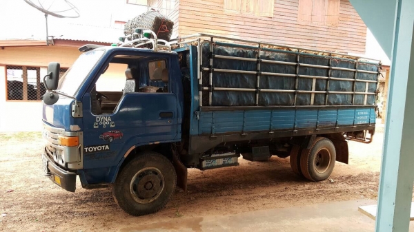 ขาย 6 ล้อ TOYOTA BU30 เครื่อง 3B 100 แรงม้า คัสซีสวยตลอดเส้น ยางดี ทะเบียนพร้อมโอนครับ