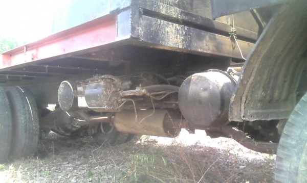 ขาย10ล้อหลงตอนนี้ทำสีใหม่แล้วFUS0 1เพลาลาก200เหล็กไอดรีม สอดทะลุ แชชซีสวยFN517 เครื่อง6D14 แชชซีสวยเครื่องดี เอกสารเล่มทะเบียนพร้อมโอน