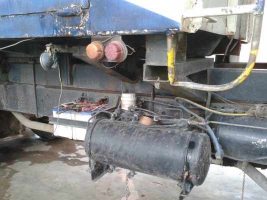 ขาย 10 ล้อดั้ม ไอ้หลง FN527M-A เครื่องเดิม 6D16 195 แรงม้า เกียร์ 10 สปีด คัสซีสวยตลอดเส้น ยางดี ทะเบียนพร้อมโอน