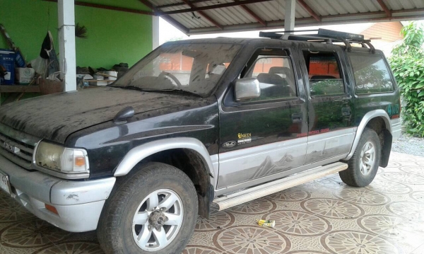 ขายรถแวน 4X4 ISUZU ปี 37 เครื่องดี 90 HP เกียร์ดี คัสซีสวยตลอดเส้น พวงมาลัยพาวเวอร์ แอร์ครบ ทะเบียนพร้อมโอนครับ