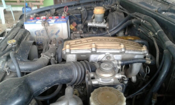 ขายรถแวน 4X4 ISUZU ปี 37 เครื่องดี 90 HP เกียร์ดี คัสซีสวยตลอดเส้น พวงมาลัยพาวเวอร์ แอร์ครบ ทะเบียนพร้อมโอนครับ