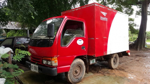 ขายรถบรรทุกตู้แห้ง 4 ล้อ ISUZU NKR ปี 43 เครื่อง 4JB1 88 แรงม้า คัสซีสวยตลอดเส้น รถพร้อมใช้ ทะเบียนพร้อมโอนครับ ราคาต่อรองได้