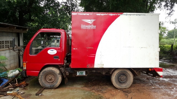 ขายรถบรรทุกตู้แห้ง 4 ล้อ ISUZU NKR ปี 43 เครื่อง 4JB1 88 แรงม้า คัสซีสวยตลอดเส้น รถพร้อมใช้ ทะเบียนพร้อมโอนครับ ราคาต่อรองได้